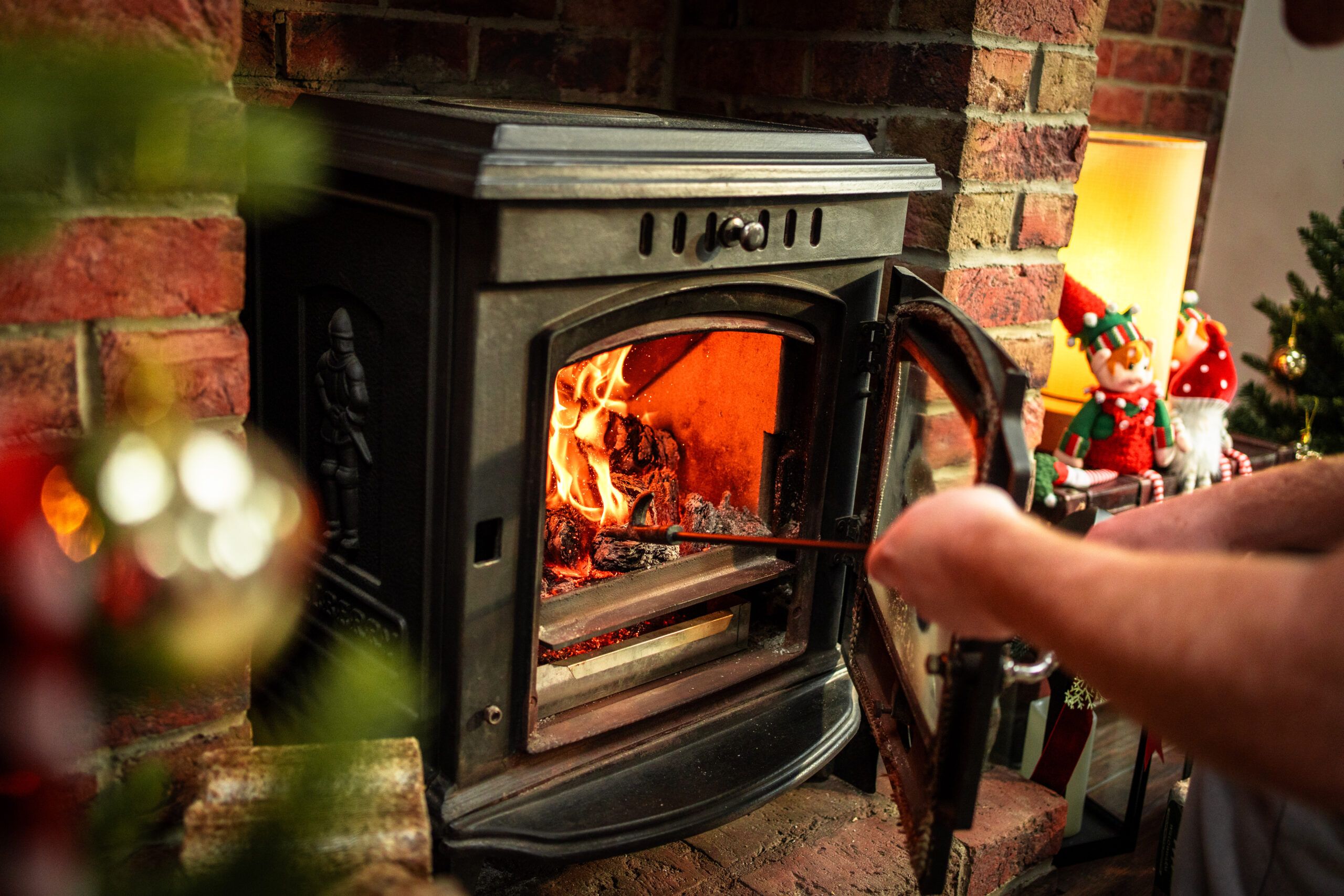 image for articlce: How to Create the Ultimate Cosy Living Room This Winter.