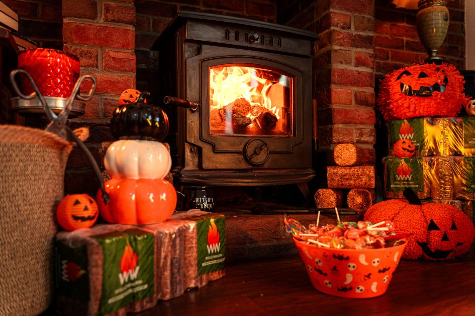 image for articlce: Halloween Movies & Where To Stream in Ireland | Cozy Night In.